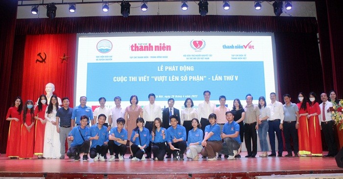 Phát động Cuộc thi viết “Vượt lên số phận” lần thứ V