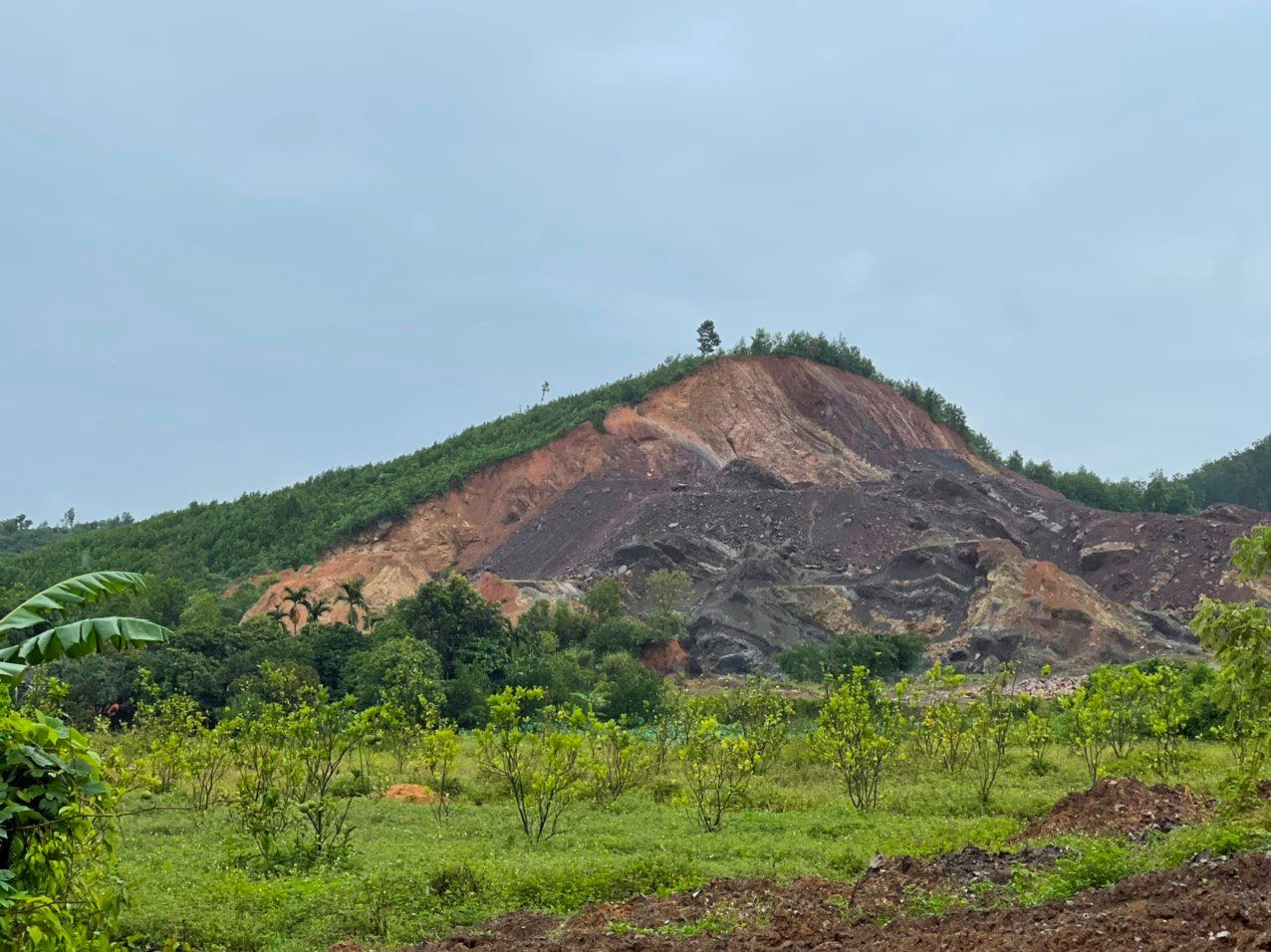 Ninh Bình: Công ty Thành Nam NQ liên tiếp bị xử phạt vì khai thác đất, đá trái phép Ninh Bình: Công ty Thành Nam NQ liên tiếp bị xử phạt vì khai thác đất, đá trái phép