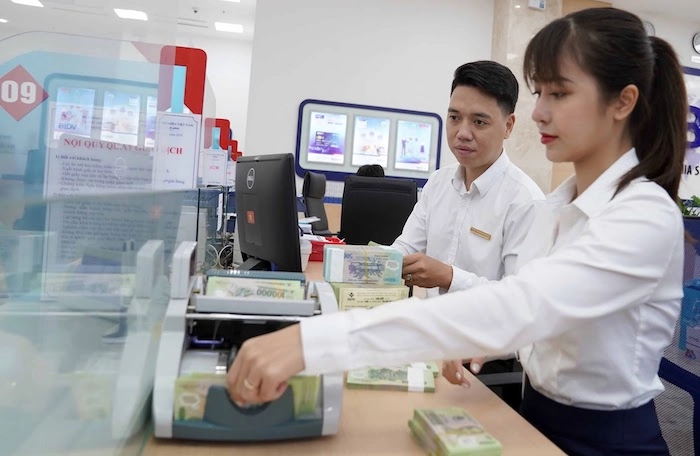 Ngân hàng báo lãi lớn, doanh nghiệp kêu thiếu vốn Ngân hàng báo lãi lớn, doanh nghiệp kêu thiếu vốn