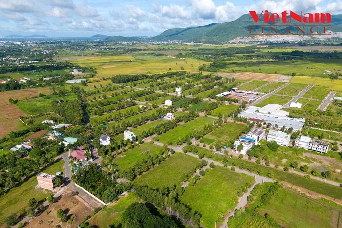 Bỏ khung giá đất: 'Cần ứng xử khéo léo với thị trường bất động sản'