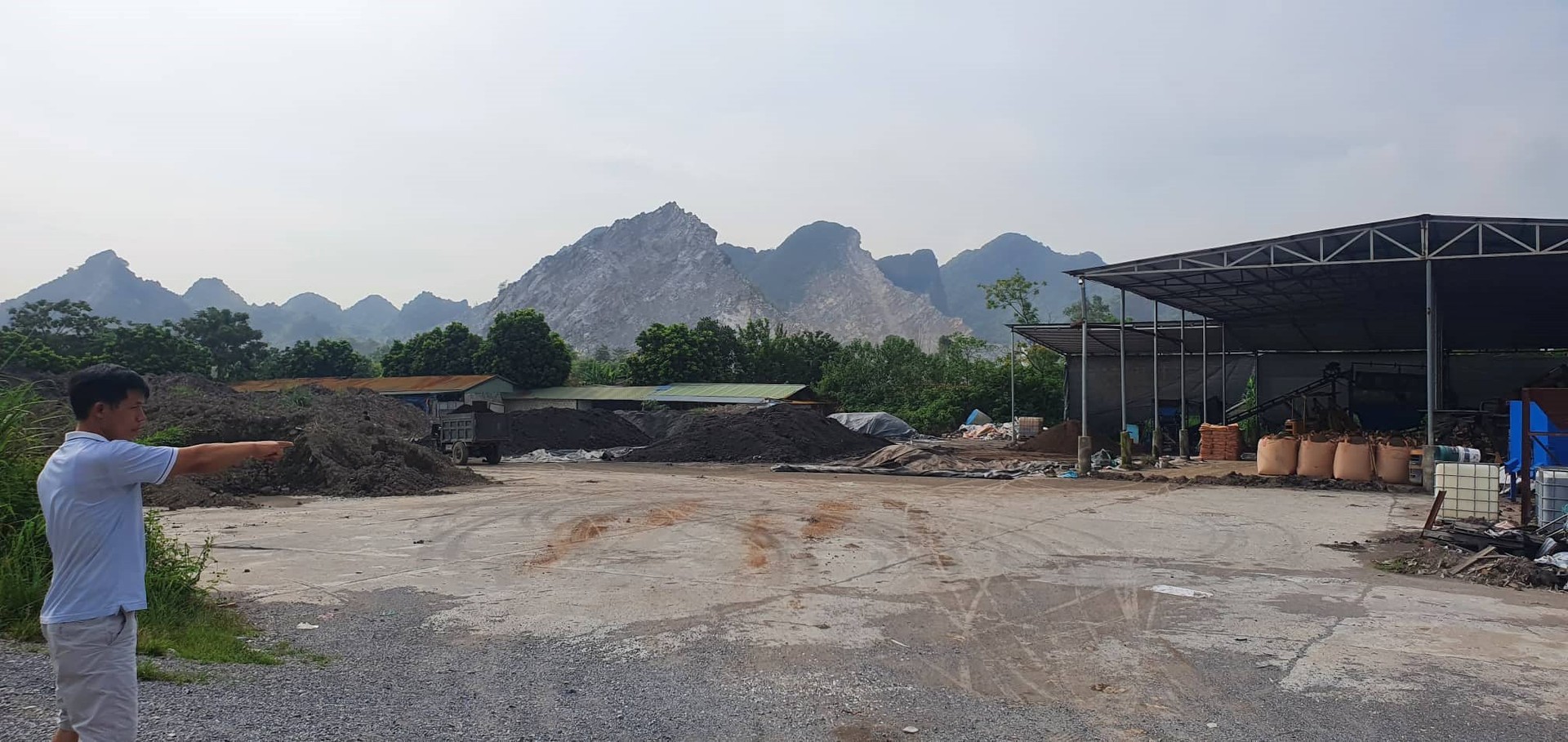 Ứng Hòa - Hà Nội: Người dân kêu cứu vì doanh nghiệp sản xuất gây ô nhiễm môi trường