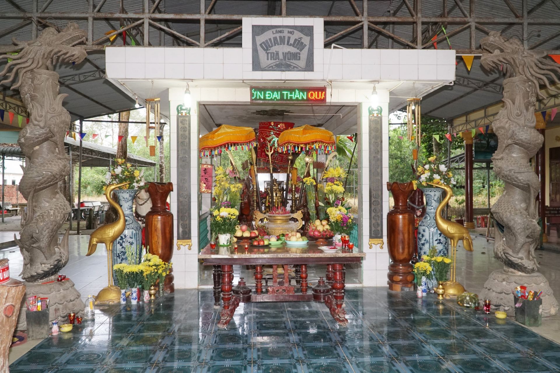 Tây Ninh: Thăm di tích lăng mộ Quan lớn Trà Vong Huỳnh Công Giản