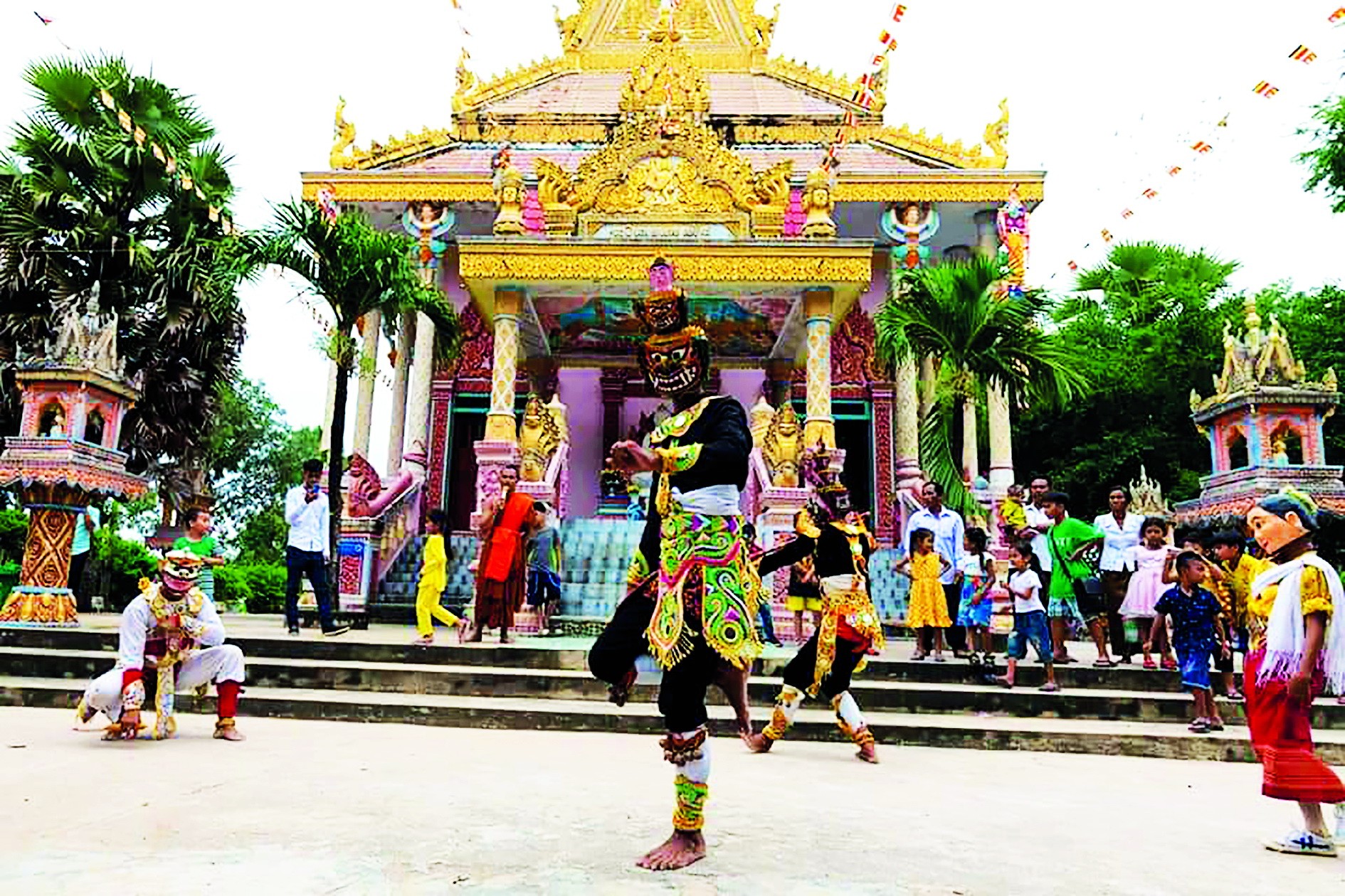 Tây Ninh: Múa chằn của người Khmer Tây Ninh: Múa chằn của người Khmer