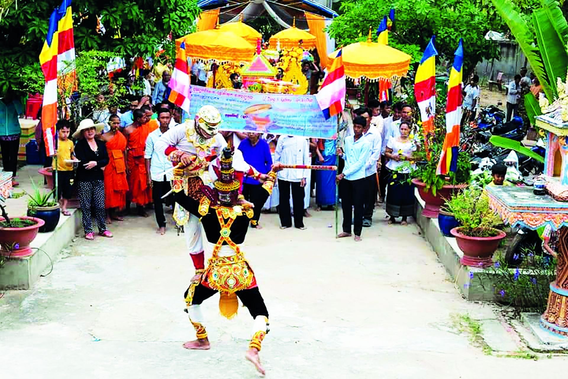 Tây Ninh: Múa chằn của người Khmer Tây Ninh: Múa chằn của người Khmer