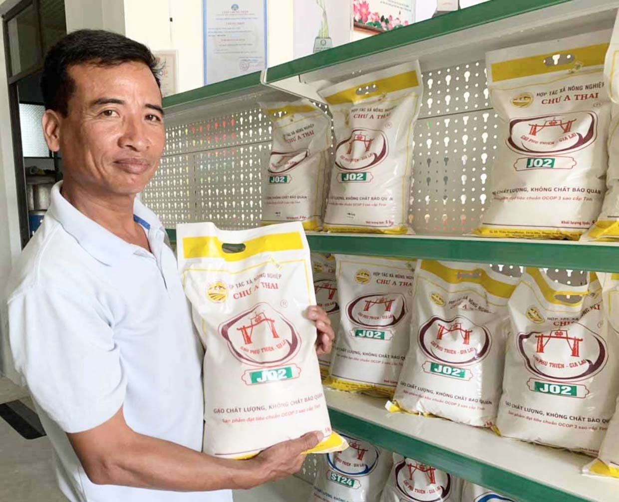 Ông Phạm Ngọc Nghĩa-Chủ tịch Hội đồng Quản trị kiêm Giám đốc HTX Nông nghiệp Chư A Thai (huyện Phú Thiện) cho rằng công tác bồi dưỡng nghiệp vụ rất cần thiết đối với đội ngũ quản lý HTX. Ảnh: Trần Dung Ông Phạm Ngọc Nghĩa-Chủ tịch Hội đồng Quản trị kiêm Giám đốc HTX Nông nghiệp Chư A Thai (huyện Phú Thiện) cho rằng công tác bồi dưỡng nghiệp vụ rất cần thiết đối với đội ngũ quản lý HTX. Ảnh: Trần Dung