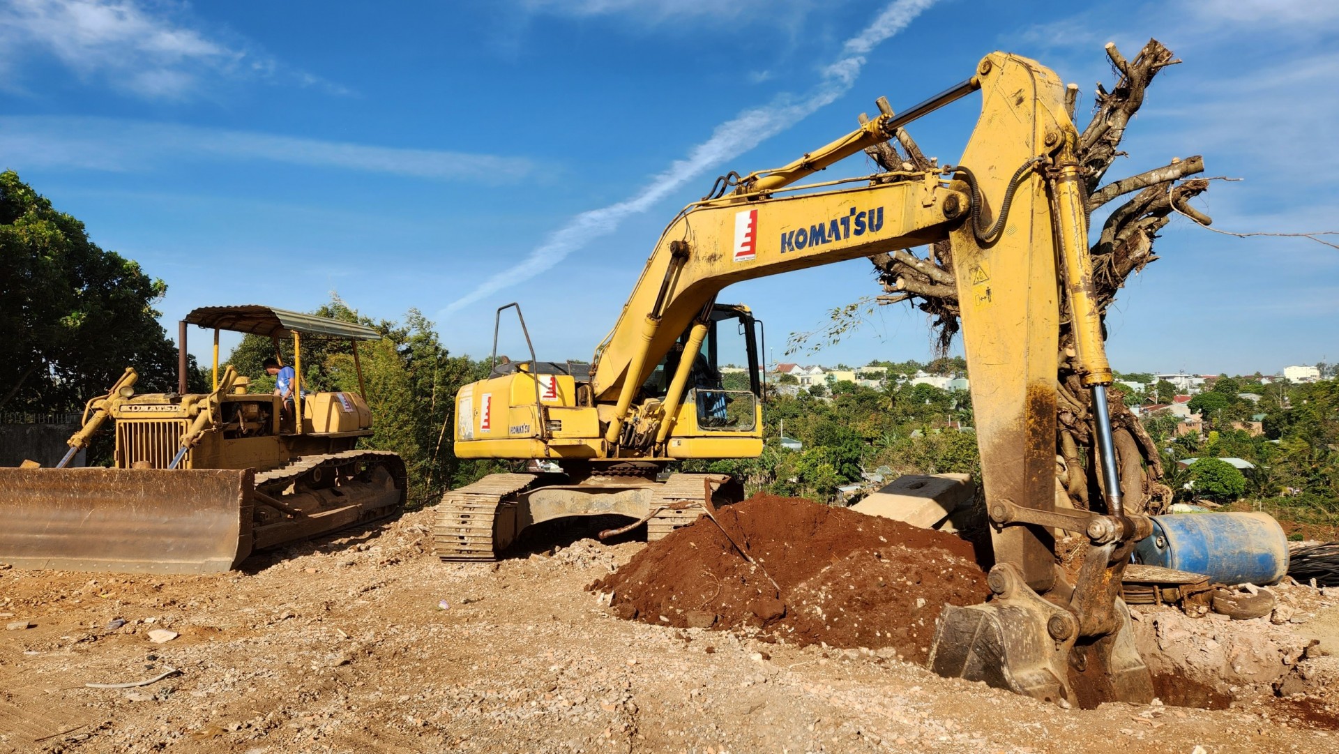 Khởi công Dự án đường Nguyễn Văn Linh: Phấn khởi và hy vọng Khởi công Dự án đường Nguyễn Văn Linh: Phấn khởi và hy vọng