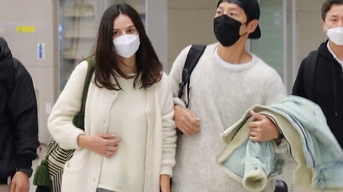 Động thái chính thức đầu tiên của Song Hye Kyo sau khi Song Joong Ki thông báo tái hôn