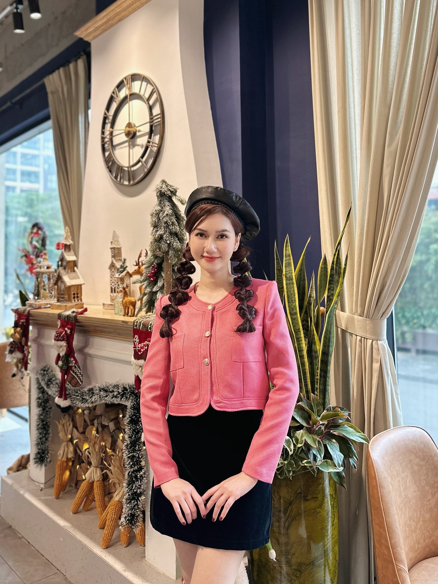 Hương Giang nói gì khi bị nghi ngầm tiết lộ Đình Tú chủ động nói lời chia tay?