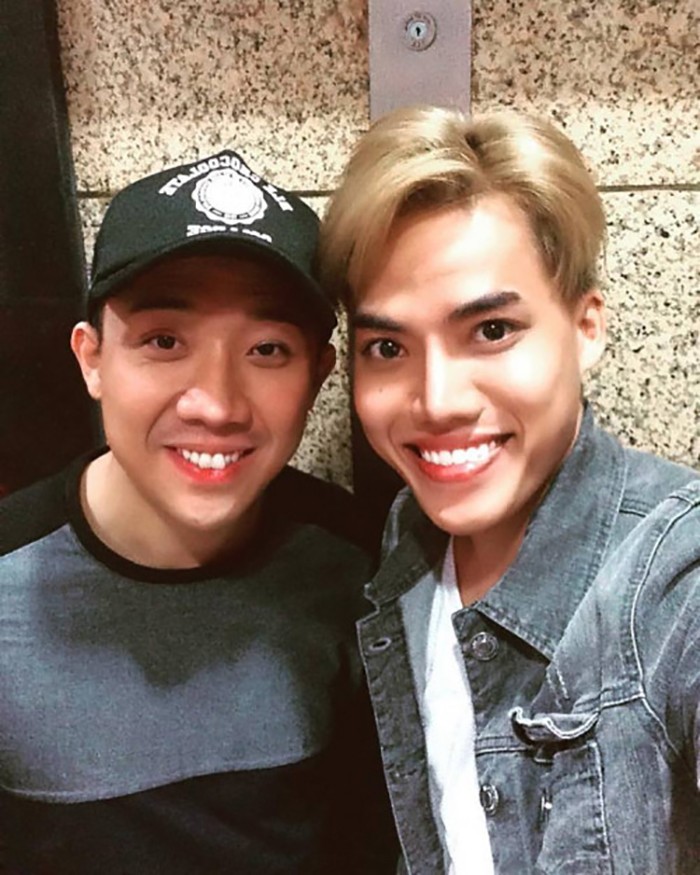 Bị học trò "đá đểu" chuyện bao rạp phim, Trấn Thành "phản pháo" cực gắt?