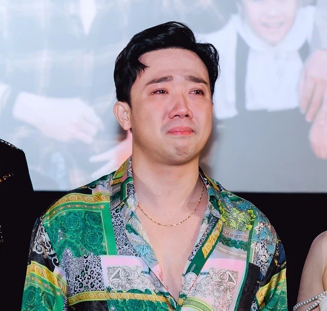 Bị học trò "đá đểu" chuyện bao rạp phim, Trấn Thành "phản pháo" cực gắt?