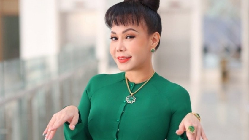 Việt Hương "mát lòng, mát dạ" khi chứng kiến tình cảm fan nhí yêu thương