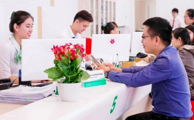 Tin ngân hàng nổi bật tuần qua: Giao dịch từ 400 triệu đồng trở lên phải báo cáo NHNN