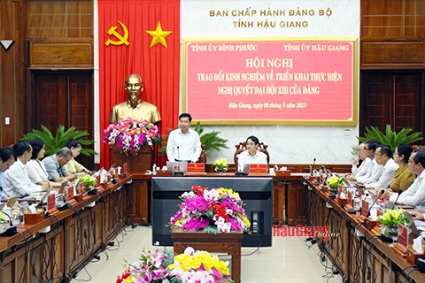 Hậu Giang và Bình Phước trao đổi kinh nghiệm triển khai thực hiện Nghị quyết Đại hội XIII của Đảng Hậu Giang và Bình Phước trao đổi kinh nghiệm triển khai thực hiện Nghị quyết Đại hội XIII của Đảng