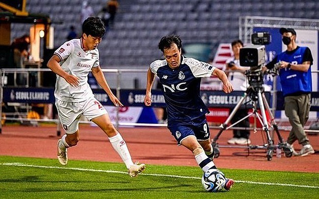 Văn Toàn nói lời chia tay đội bóng Hàn Quốc