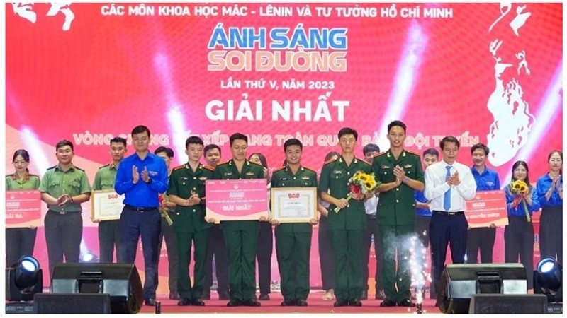 Thanh niên Quân đội tích cực bảo vệ nền tảng tư tưởng của Đảng