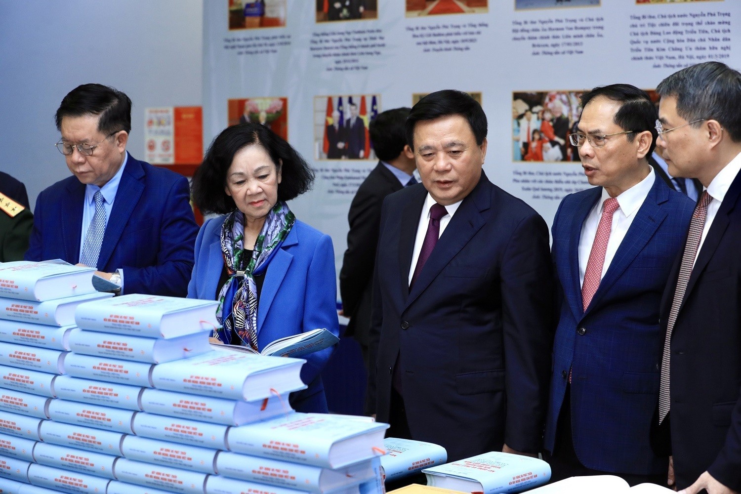 Trường phái đối ngoại và ngoại giao đặc sắc và độc đáo của thời đại Hồ Chí Minh, mang đậm bản sắc “cây tre Việt Nam”