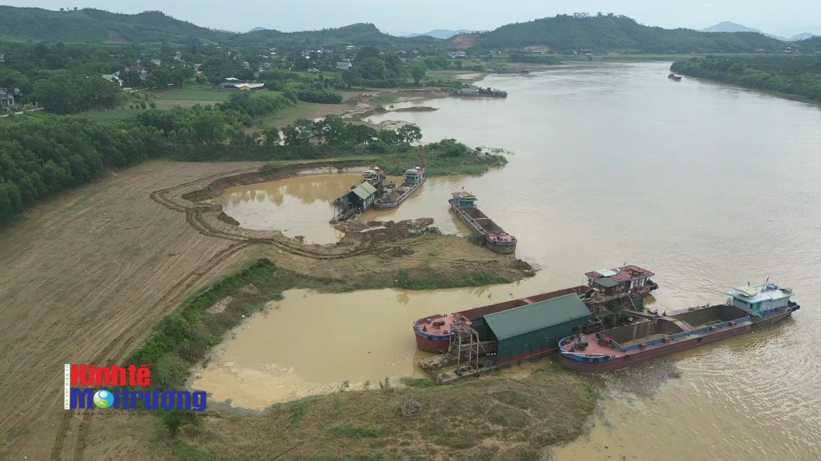 Phối hợp, tăng cường trong công tác quản lý bảo vệ khoáng sản giữa 2 tỉnh Tuyên Quang - Vĩnh Phúc Phối hợp, tăng cường trong công tác quản lý bảo vệ khoáng sản giữa 2 tỉnh Tuyên Quang - Vĩnh Phúc
