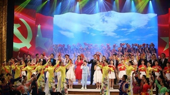 Tăng cường sự lãnh đạo của Đảng đối với văn học, nghệ thuật, đáp ứng yêu cầu xây dựng đất nước