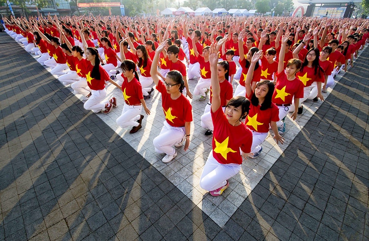 Gìn giữ, phát huy vai trò khối đại đoàn kết toàn dân tộc, hướng tới mục tiêu dân giàu, nước mạnh, dân chủ, công bằng, văn minh theo tinh thần Đại hội