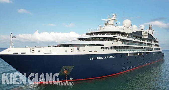 Kiên Giang: Siêu du thuyền Pháp ghé thăm đảo ngọc Phú Quốc Kiên Giang: Siêu du thuyền Pháp ghé thăm đảo ngọc Phú Quốc