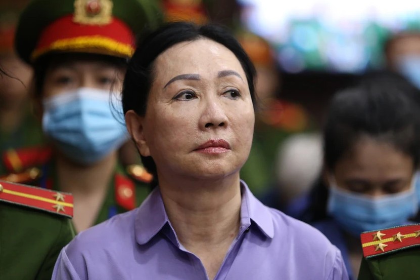 Vụ Vạn Thịnh Phát: Bắt đầu xét hỏi bà Trương Mỹ Lan Vụ Vạn Thịnh Phát: Bắt đầu xét hỏi bà Trương Mỹ Lan