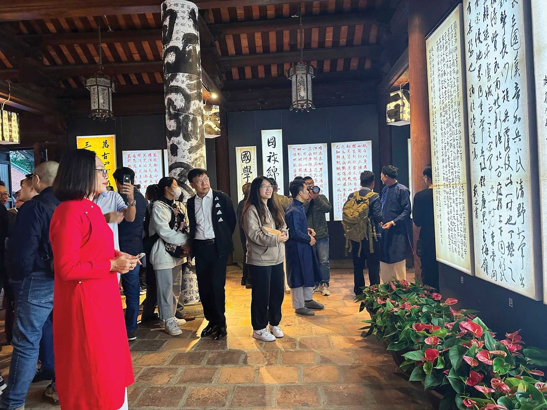 Bảo tồn và phát huy giá trị di sản tư liệu thế giới bia Tiến sĩ tại Văn Miếu - Quốc Tử Giám Bảo tồn và phát huy giá trị di sản tư liệu thế giới bia Tiến sĩ tại Văn Miếu - Quốc Tử Giám