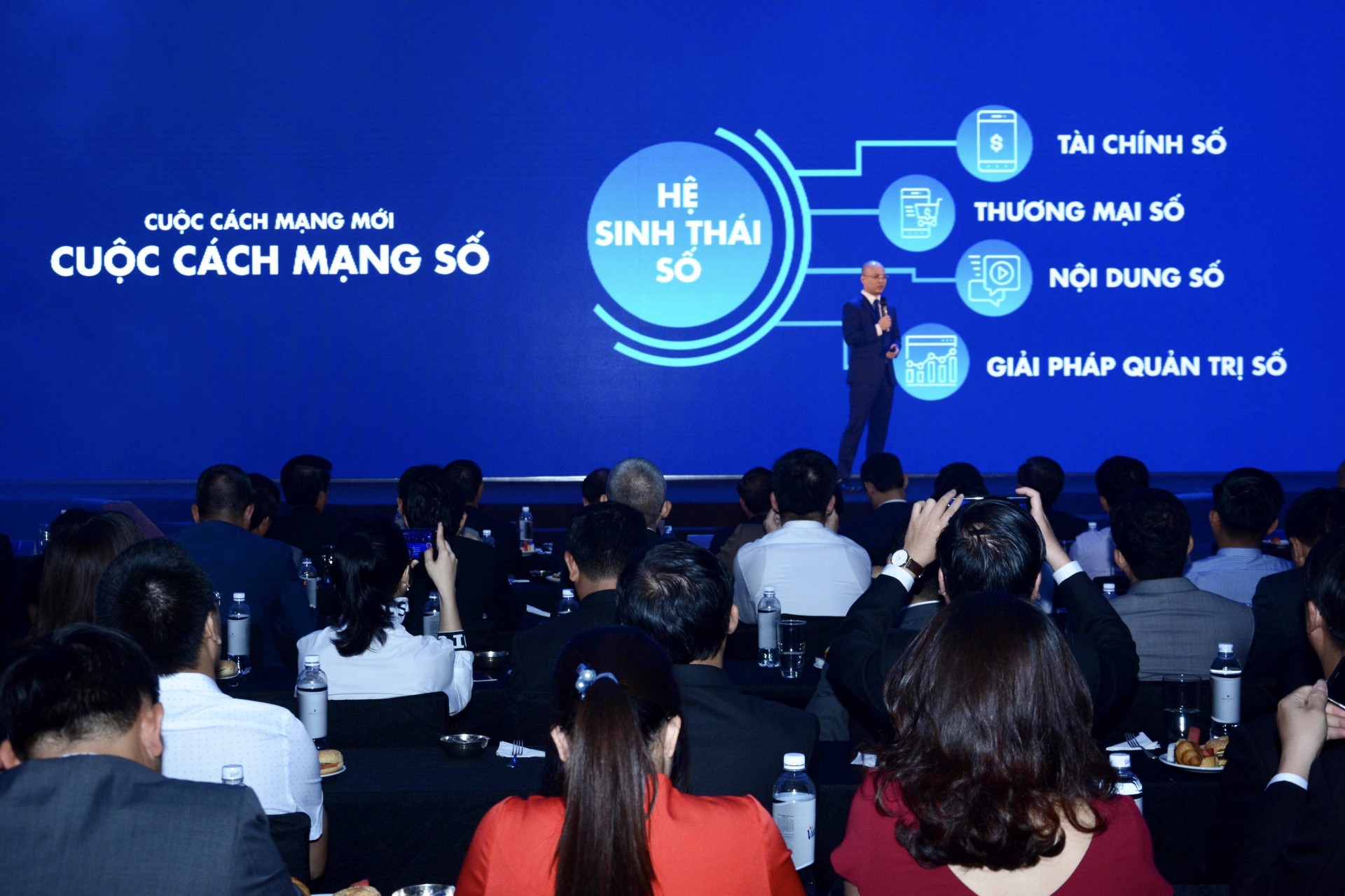 Tập đoàn Công nghiệp - Viễn thông Quân đội (Viettel) chính thức ra mắt Tổng công ty Dịch vụ số Viettel_Ảnh: TTXVN