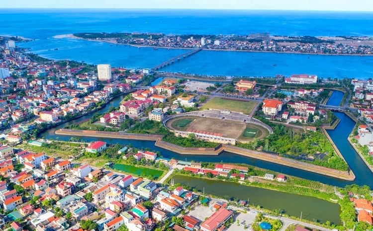 Tin bất động sản ngày 14/5: Đấu giá khách sạn Midtown​​​​​​​ tại TP Huế, khởi điểm 105 tỷ đồng