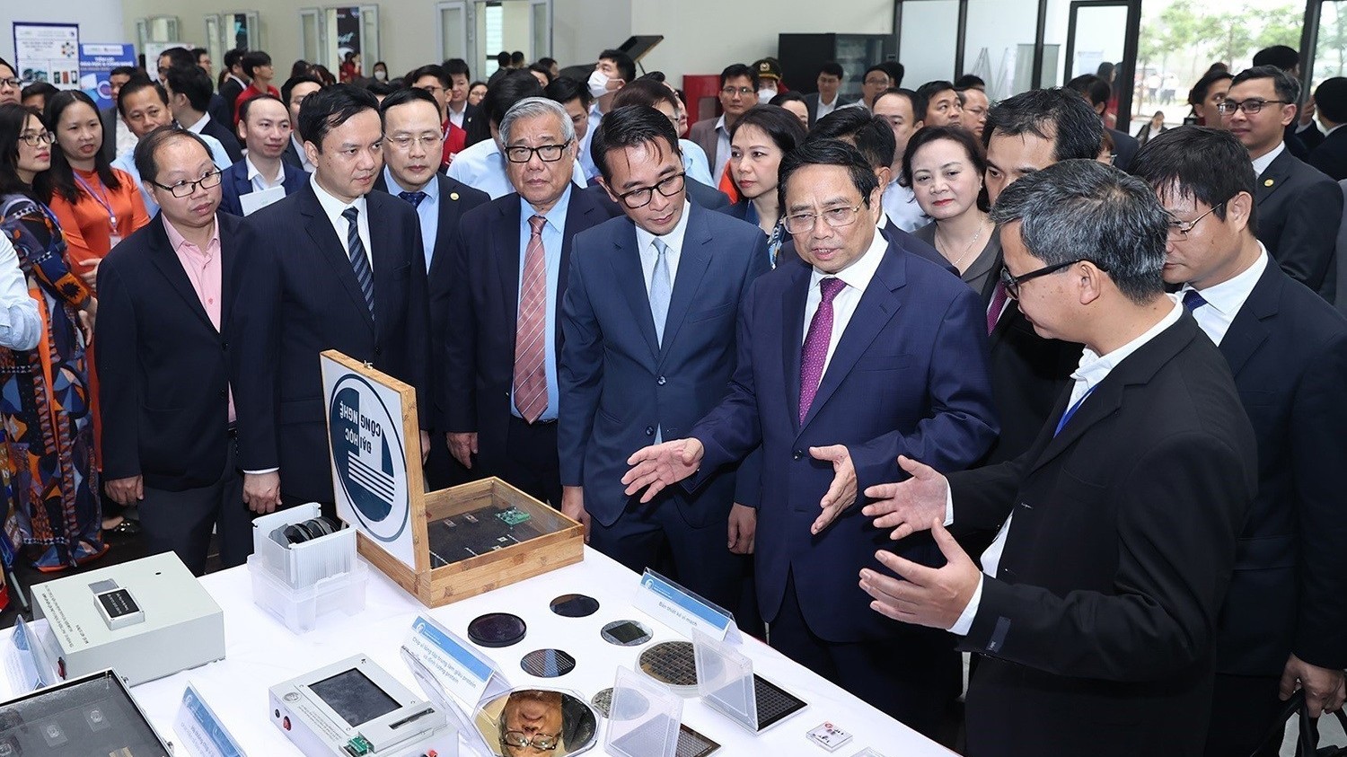 Kết quả đạt được và những vấn đề đặt ra sau nửa nhiệm kỳ thực hiện Nghị quyết Đại hội XIII của Đảng trên lĩnh vực giáo dục và đào tạo