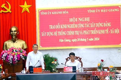 Khánh Hoà và Hậu Giang trao đổi kinh nghiệm Khánh Hoà và Hậu Giang trao đổi kinh nghiệm