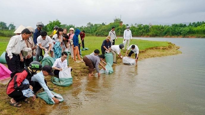 Thúc đẩy vai trò của phụ nữ trong bảo vệ môi trường
