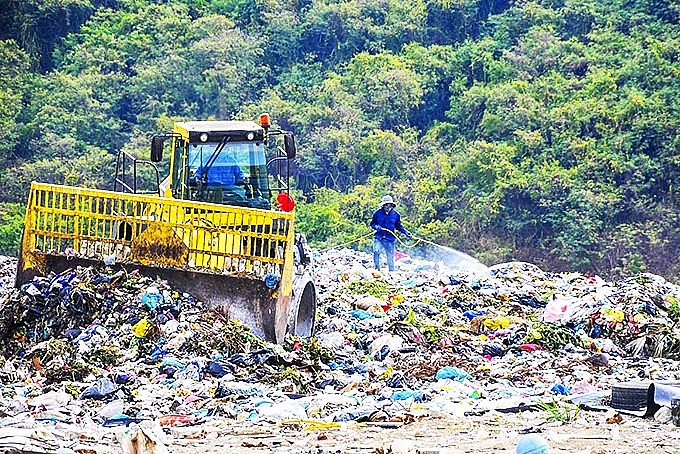 Khánh Hòa quản lý các nguồn thải nguy cơ gây ô nhiễm môi trường Khánh Hòa quản lý các nguồn thải nguy cơ gây ô nhiễm môi trường