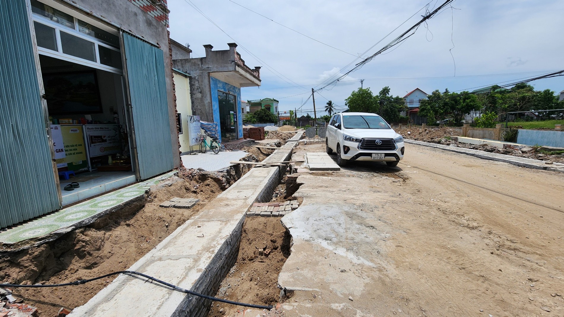 Đông Hưng: Cần kiểm tra việc đổ thải gây ô nhiễm tại dự án gần 9 tỷ