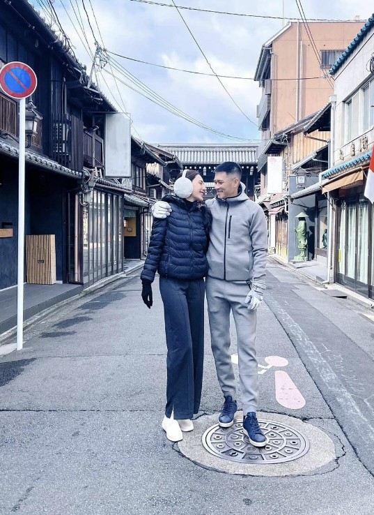 Công Vinh lên tiếng trước tin đồn ly hôn Thủy Tiên