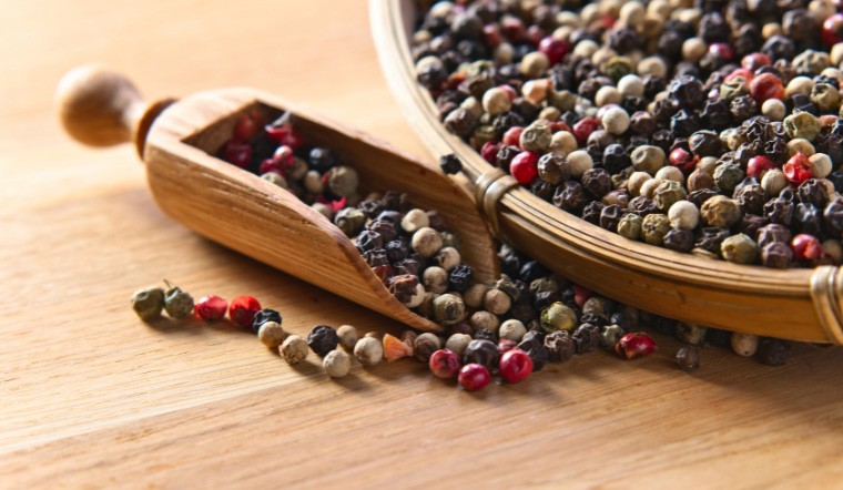 Giá tiêu hôm nay 24/6: Giữ quanh ngưỡng 156.000 - 161.000 đồng/kg