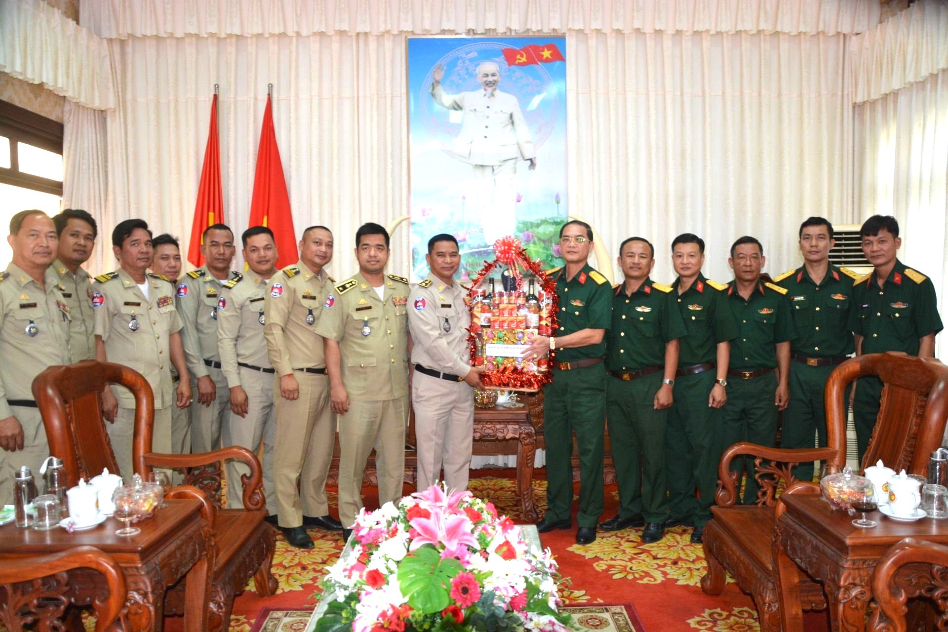 Tây Ninh thực hiện tốt công tác đối ngoại quốc phòng