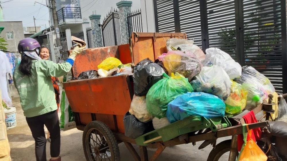 Long An: Theo dõi và giám sát việc vứt, tập kết, đổ và đốt chất thải rắn sinh hoạt