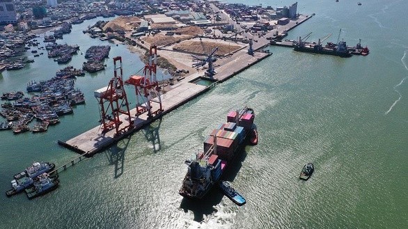 Cảng Quy Nhơn: Lợi nhuận sau thuế tăng, "điểm mờ" vụ kiện tranh chấp hợp đồng
