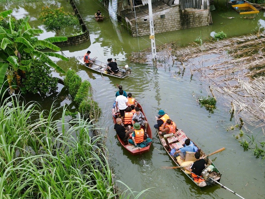 Thanh Hóa: Hàng trăm hộ dân bị cô lập do nước sông Bưởi dâng cao Thanh Hóa: Hàng trăm hộ dân bị cô lập do nước sông Bưởi dâng cao