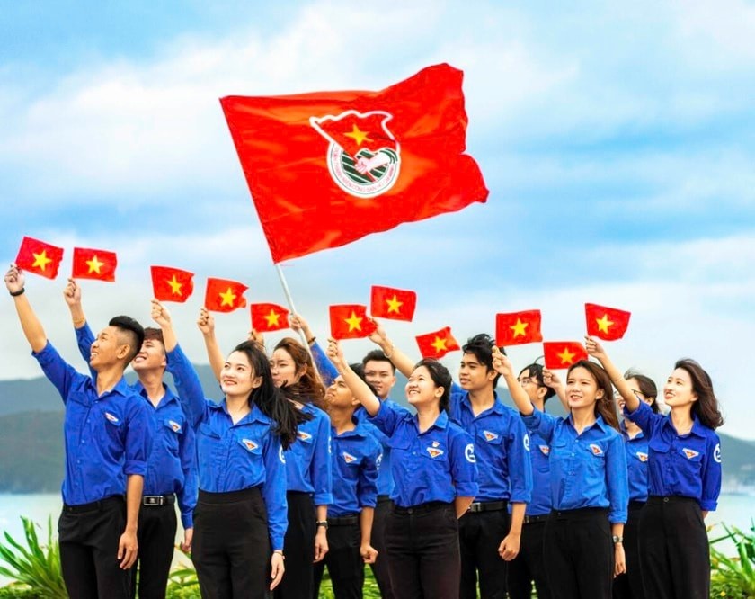 Giáo dục thanh niên là nhiệm vụ có tầm quan trọng chiến lược, là trách nhiệm của các tổ chức trong hệ thống chính trị, hệ thống nhà trường, gia đình và toàn xã hội dưới sự lãnh đạo của Đảng _ Ảnh: congdankhuyenhoc.vn