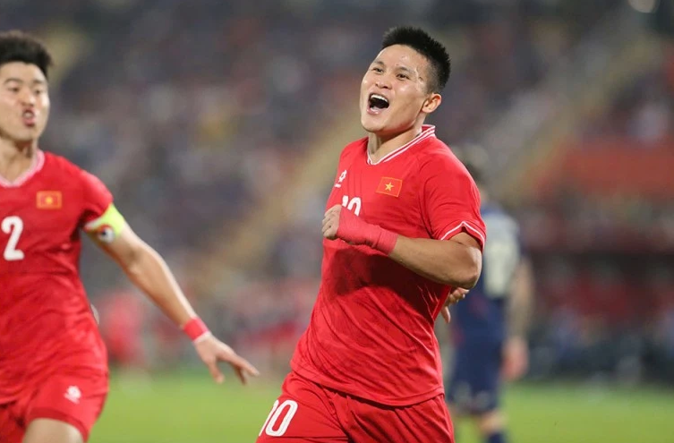 Bộ đôi ngôi sao Câu lạc bộ Hà Nội báo tin vui Bộ đôi ngôi sao Câu lạc bộ Hà Nội báo tin vui