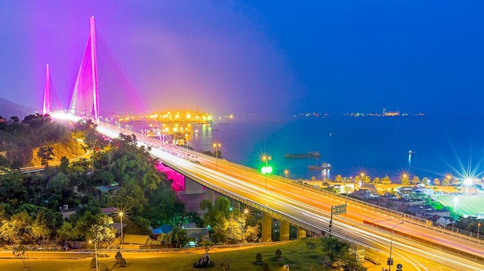 Các địa phương cần thay thế đèn chiếu sáng thông thường bằng các loại đèn tiết kiệm điện
