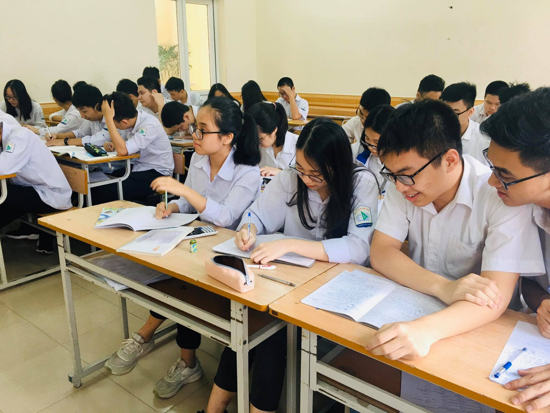 THPT Chuyên Sư phạm, ngôi trường của những giấc mơ lớn THPT Chuyên Sư phạm, ngôi trường của những giấc mơ lớn