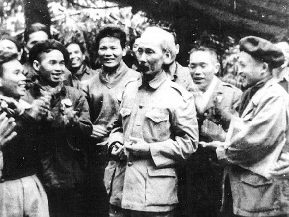 Nghiên cứu vận dụng tư tưởng Hồ Chí Minh về kiểm tra, giám sát và kỷ luật của Đảng trong kỷ nguyên mới