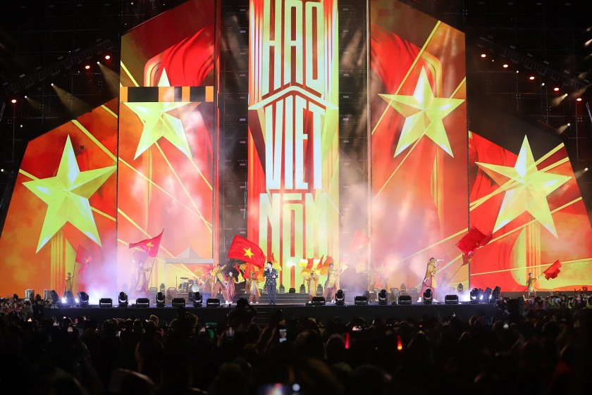 Concert “Việt Nam trong tôi” quyên góp được 4,2 tỷ đồng ủng hộ đồng bào miền Trung