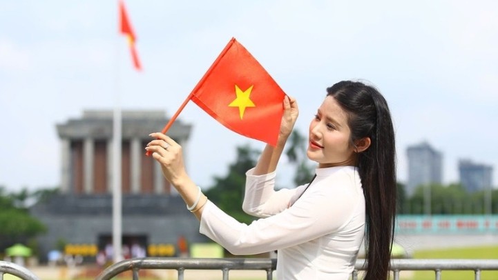 Tổ quốc trong tôi từ mùa Thu ấy!