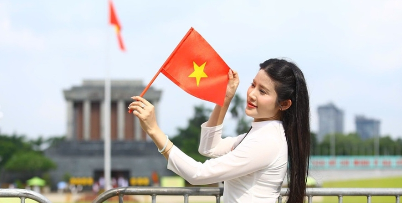 Tổ quốc trong tôi từ mùa Thu ấy!