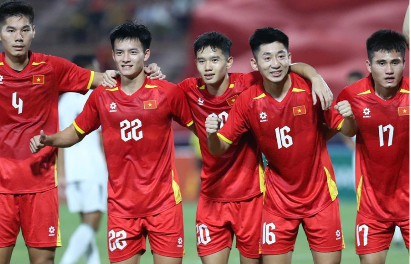 Dẫn đầu bảng ở vòng loại U23 châu Á 2026, U23 Việt Nam vẫn có thể bị loại