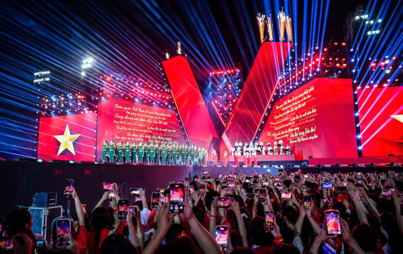 Xây dựng dự thảo nghị quyết chấn hưng văn hóa: Nghệ thuật trở thành nguồn lực quốc gia