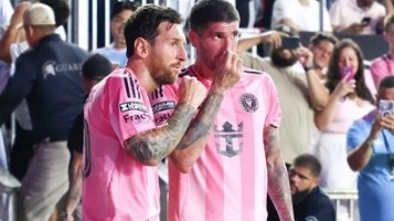 Bạn thân của Messi nhận án phạt từ MLS